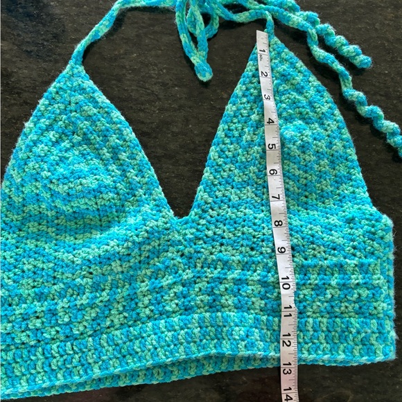 Crochet halter top - Picture 2 of 4